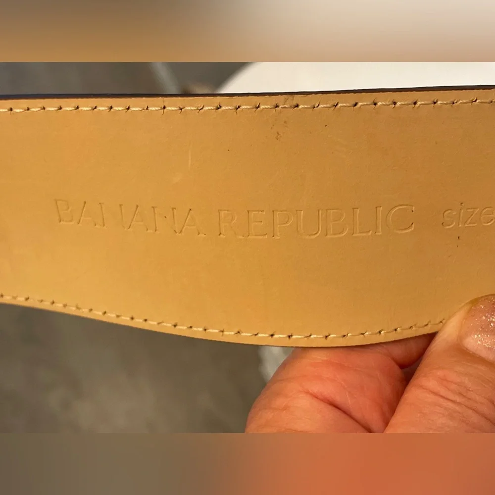 Banana Republic Women’s Brown-Green Genuine Leather Belt Size‎ M